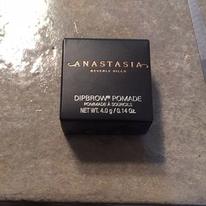 Anastasia Beverly Hills Dipbrow Pomade
